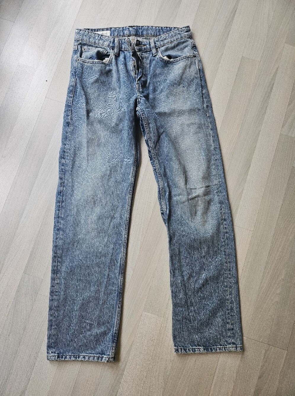 Zara Men's Straight Jeans in Faded Blue Wash